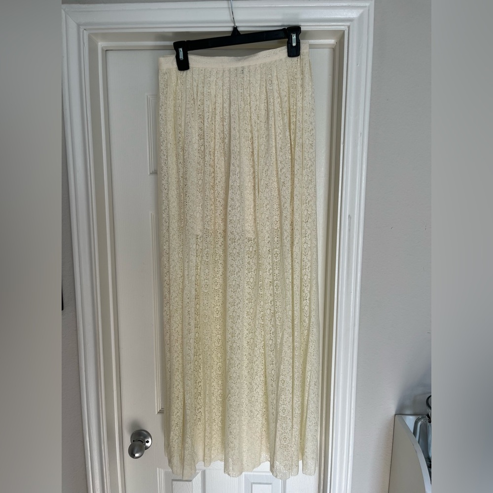 Flowy Lace Cream Boho Skirt